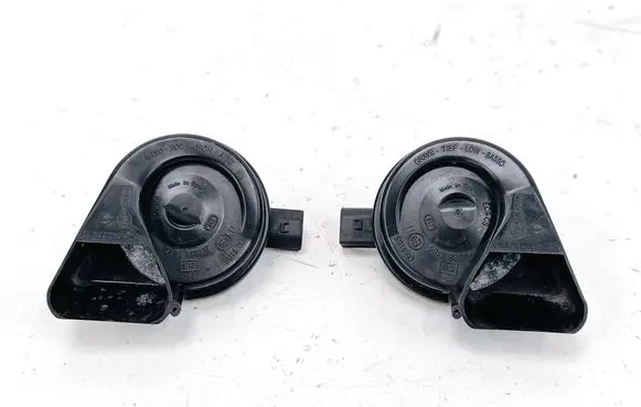 Audi Q5 SQ5 Horn signal 8T0951221 8T0951223