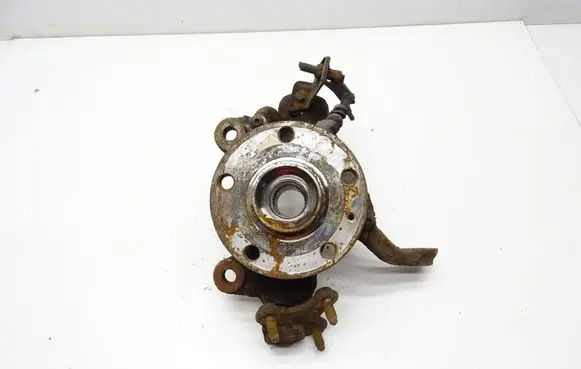 Volkswagen Golf VII Front wheel hub spindle knuckle