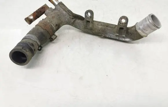 Suzuki Grand Vitara II Engine coolant pipe/hose ZM083