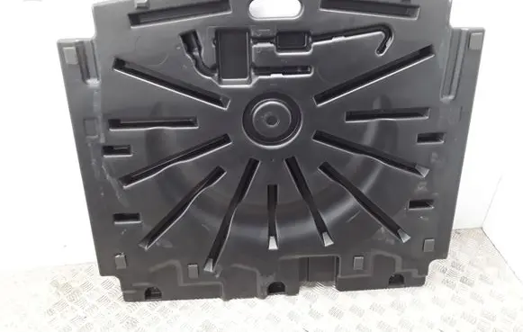 Ford Maverick Spare wheel section trim YL847845430BG