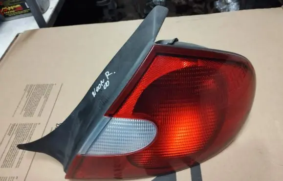 Chrysler Neon II Rear/tail lights 5288526