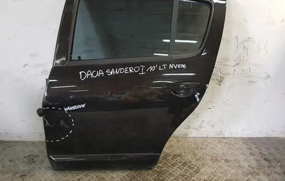 Dacia Sandero Rear door