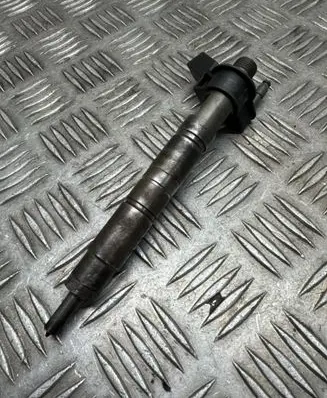 BMW X5 E70 Fuel injector 7805430