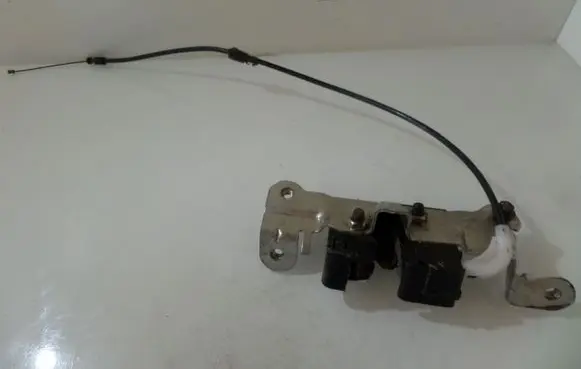Volvo S60 Tailgate/trunk/boot lock/catch/latch 16102