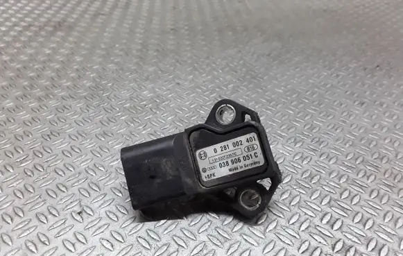 Audi A4 S4 B7 8E 8H Air pressure sensor 038906051C 0281002401
