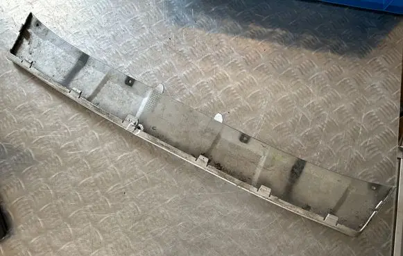 Volvo V40 Front bumper lip 31383786