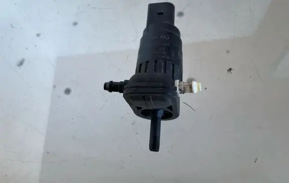 Seat Ateca Windscreen/windshield washer pump 1K6955651 SG712V 524090958