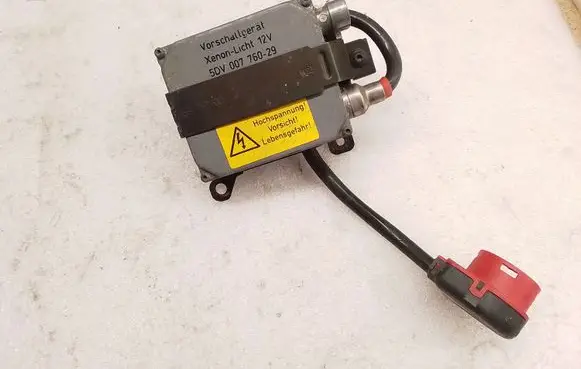 BMW 5 E39 Headlight ballast module Xenon 5DV00776029 8387114
