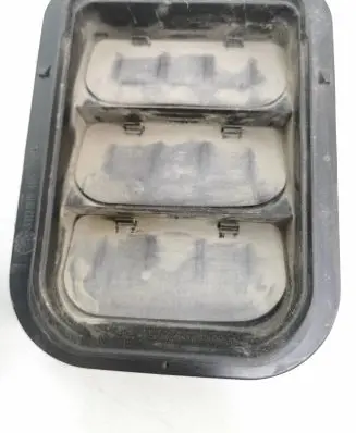 Skoda Octavia Mk2 (1Z) Quarter panel pressure vent 6J0819465