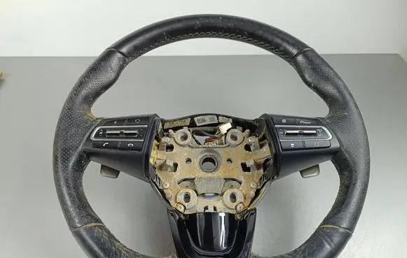 KIA Stinger Steering wheel J5390CEZ 18022100024