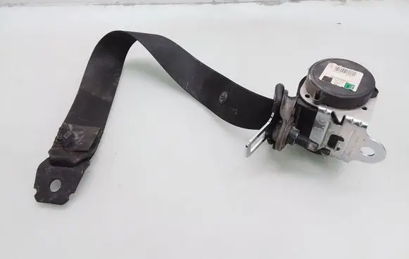 Opel Zafira B Third row seat belt 