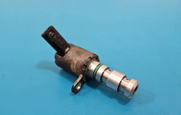 Ford C-MAX II Camshaft position sensor CM5G6C880CA IMPRK1577651
