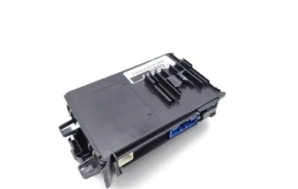 Mazda 6 Central body control module G46C675Y0B