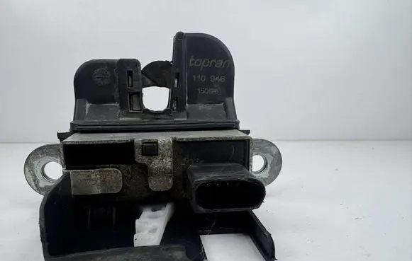 Volkswagen PASSAT B6 Tailgate/trunk/boot lock/catch/latch 110946 150128