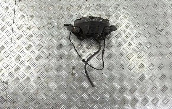 Mercedes-Benz C W204 Front brake caliper 5444C A2044211081