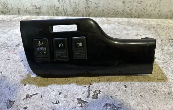 Subaru Outback Fog light switch 020624D0010