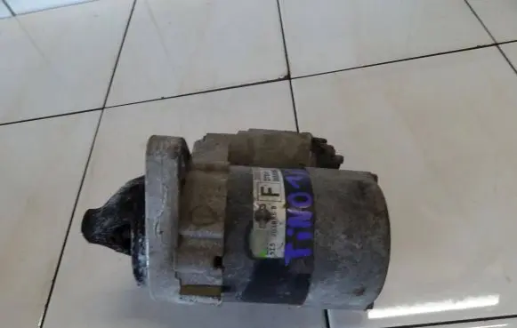 Nissan Almera Tino Starter motor 233009F66B