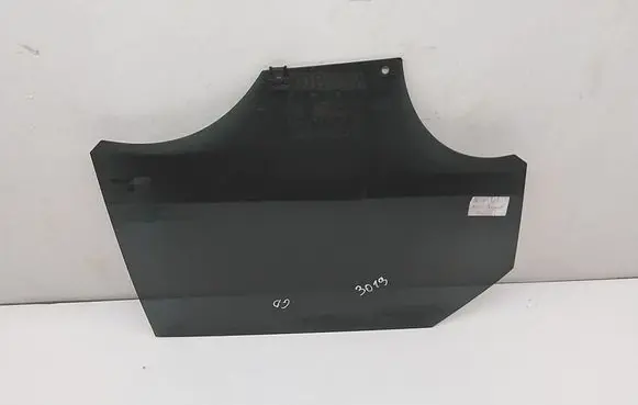Peugeot 3008 II Rear door window glass 9204R7