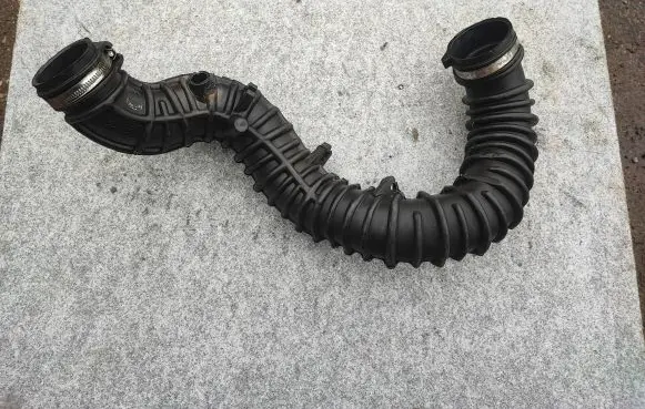 Opel Vivaro Intercooler hose/pipe 8200607746 93858731