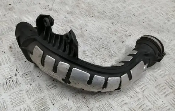 Ford Focus Intercooler hose/pipe BV619C623DD 1071621S03