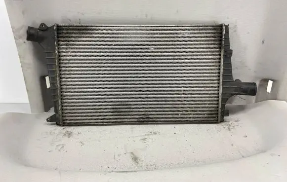 Audi A6 S6 C5 4B Intercooler air channel guide 