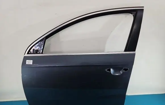 Volkswagen PASSAT B7 Front door IMPRK1516285