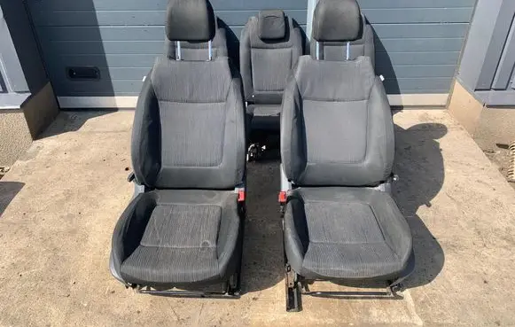 Seat set