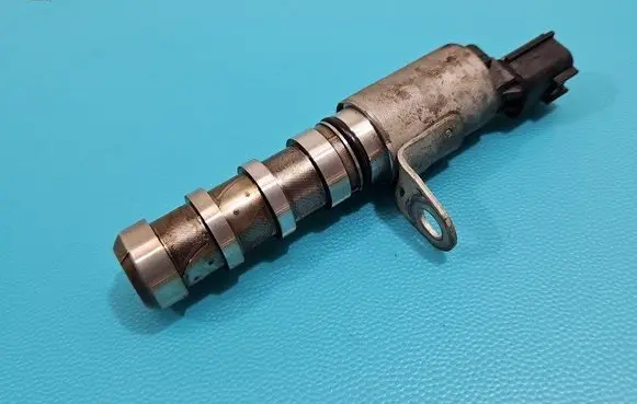 Nissan Juke I F15 Camshaft position sensor 237962295R IMPRK1453320