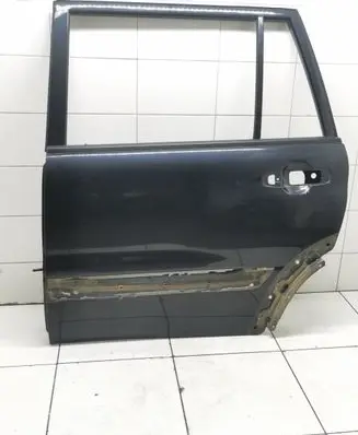 Suzuki Grand Vitara II Rear door