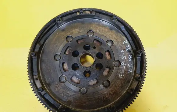 Volkswagen Golf Plus Dual mass flywheel 
