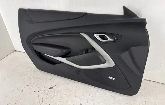 Chevrolet Camaro Front door card panel trim 84454745 84463234 84012826