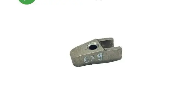Mercedes-Benz Vito Viano W639 Fuel Injector clamp holder 