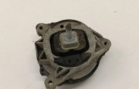 BMW 2 F22 F23 Engine mount bracket 6855460