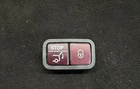 Mercedes-Benz E W213 Tailgate/boot open switch button 2128210551