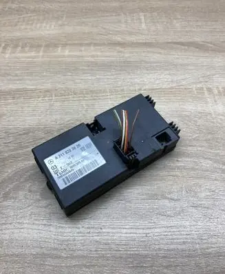 Mercedes-Benz E W211 Seat control module A2118203626 7896A4