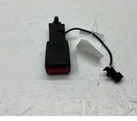 Mercedes-Benz GLS X166 Rear seatbelt buckle A1668602269