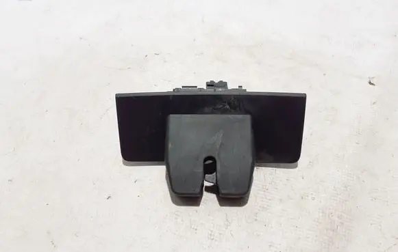 Loading door lock