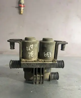 Coolant heater control valve