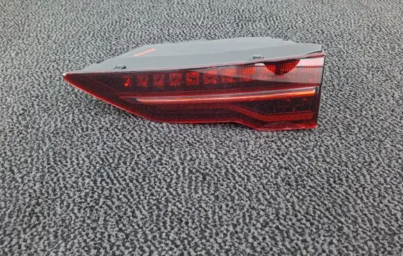 Jaguar I-Pace Tailgate rear/tail lights J9D313A420CB J9D313A420