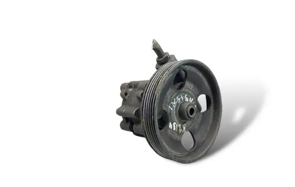 Peugeot 406 Power steering pump 9640830580