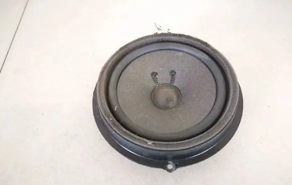 Ford Fiesta Front door speaker 8a6t18808a 8a6t-18808-a