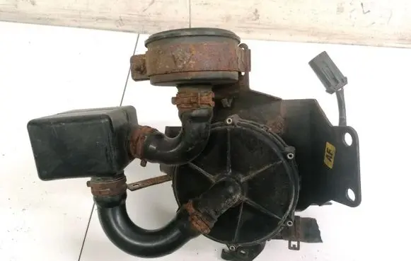 Opel Omega B1 Secondary air pump 90448806 74t291