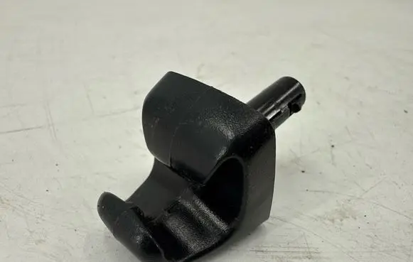 Sun visor clip/hook/bracket
