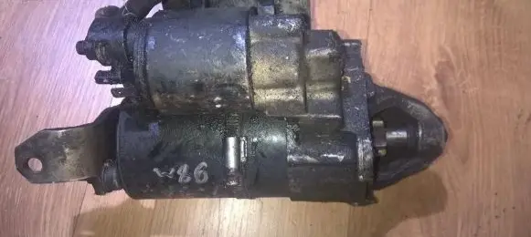 Volkswagen PASSAT B5 Starter motor 1005821933