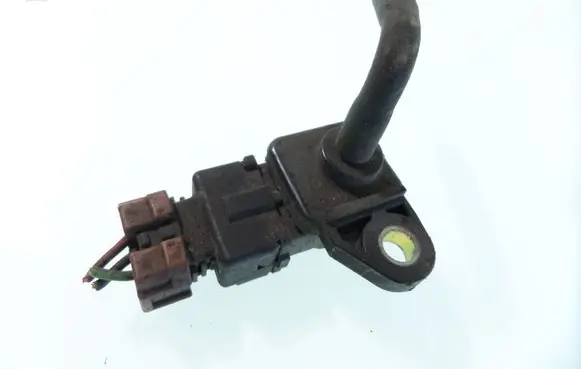 Mitsubishi Galant Air pressure sensor MD190996 E1T17471