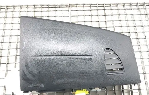 Passenger airbag