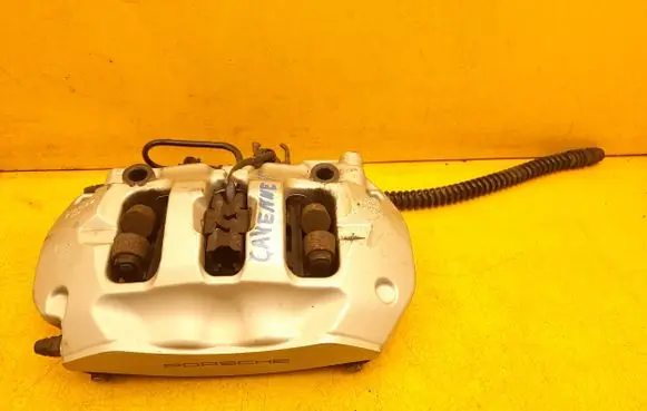Porsche Cayenne (92A) Rear brake caliper 7P0615424