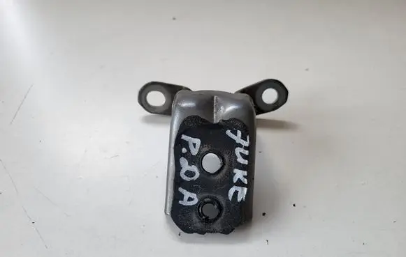 Nissan Juke II F16 Front door lower hinge 