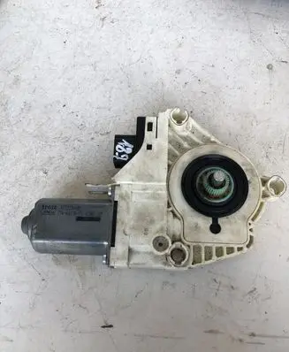 Audi Q7 4L Front door window regulator motor 1K0959801B