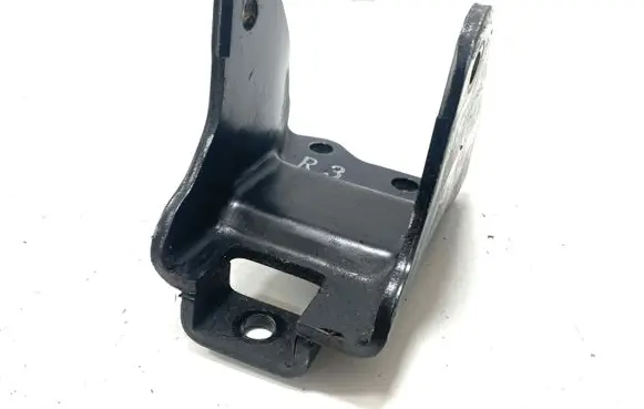 KIA Carens II Gearbox mounting bracket